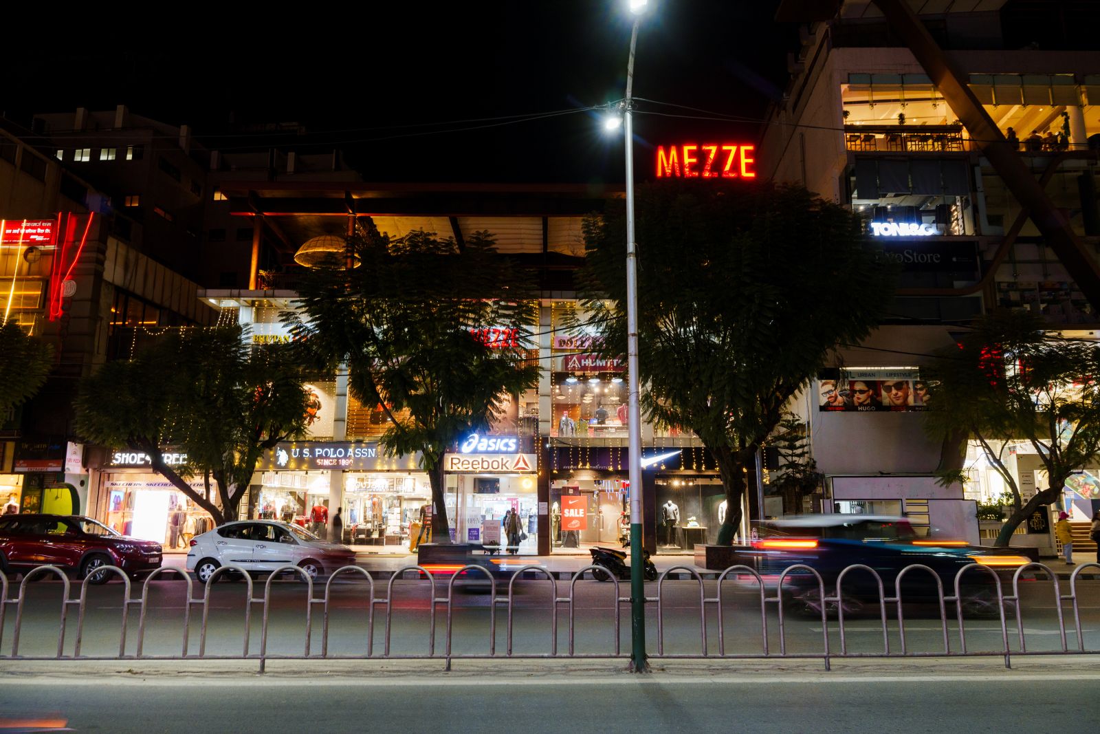 outside mezze