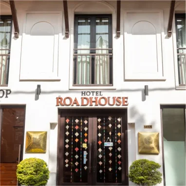 Into The World Of Hotel Roadhouse         